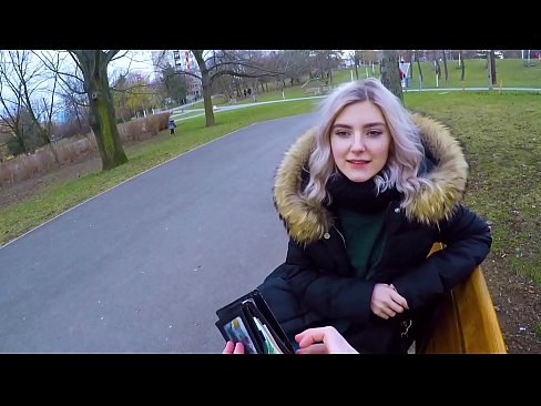 ❤️ Înghite sperma fierbinte a unui străin pentru bani - muie în parc de Eva Elfie at porn ro.sexogolic-info.ru ﹏